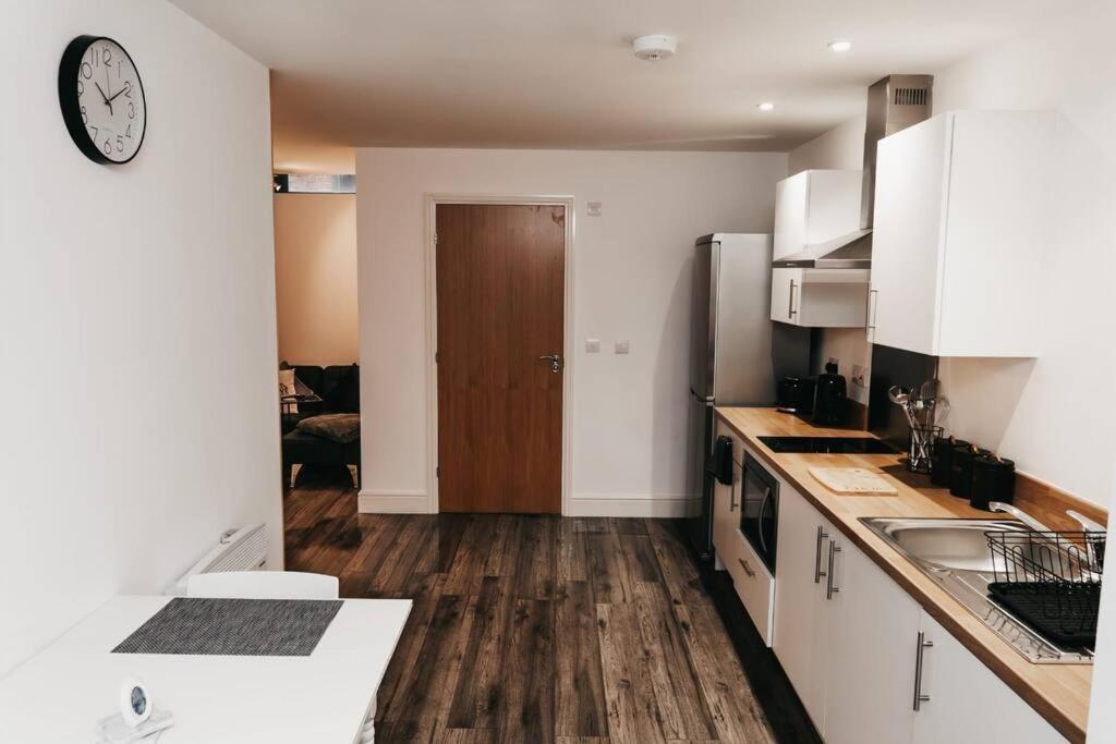 Stunning Modern Heart Of The City Apartment 谢菲尔德 外观 照片