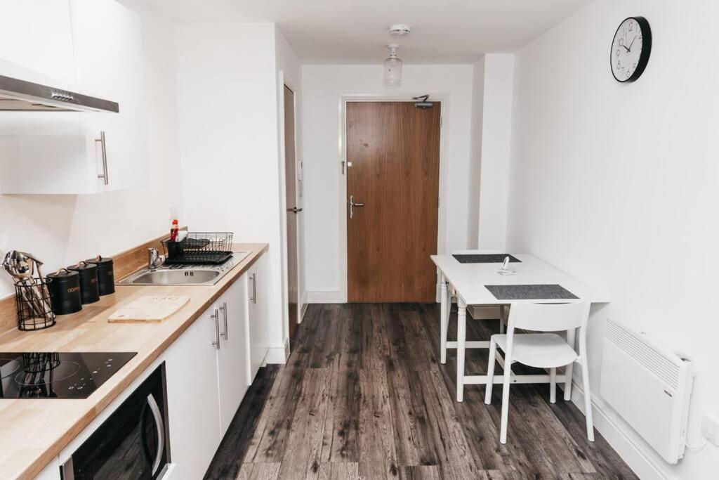 Stunning Modern Heart Of The City Apartment 谢菲尔德 外观 照片